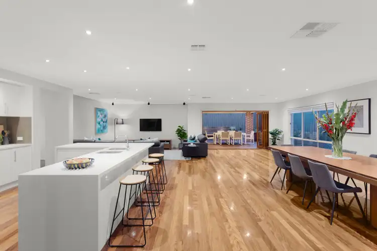 42 Kinlock Avenue, Murrumbeena VIC 3163