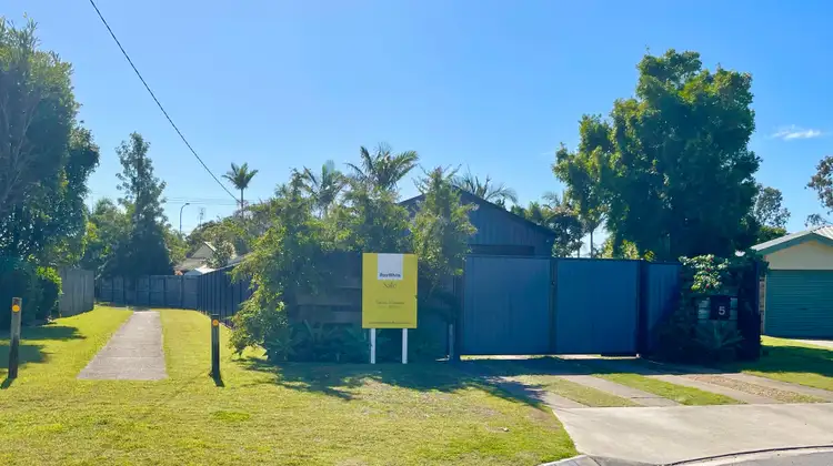 Second view of Homely house listing, 5 Darby Court, Pialba QLD 4655