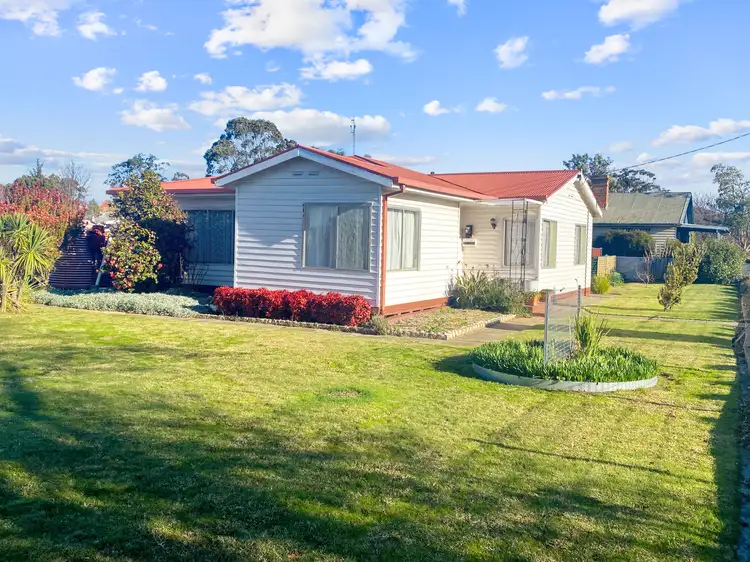 14 Campbell Street, Ararat VIC 3377