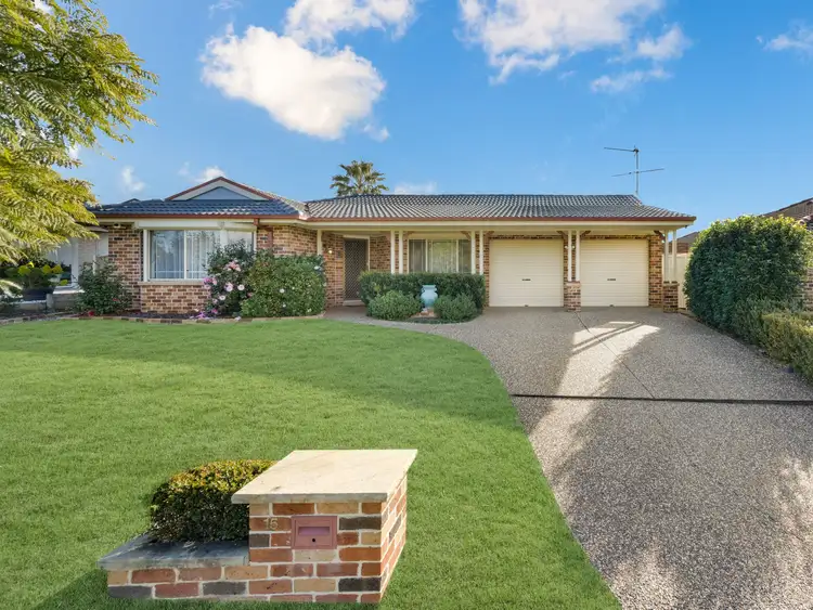 15 Scarborough Close, Narellan NSW 2567