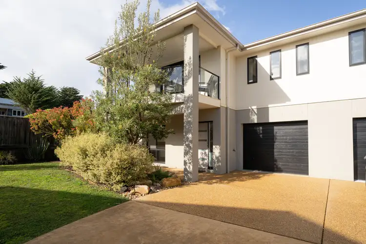 11 Ibis Court, Cowes VIC 3922
