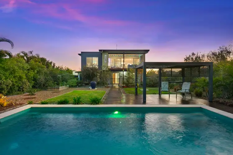 82 Beach Drive, Burrum Heads QLD 4659