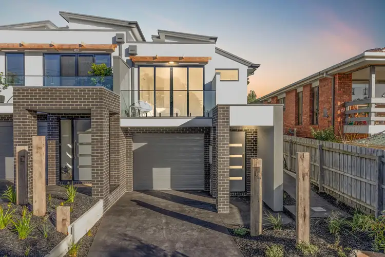 92 Fifth Avenue, Rosebud VIC 3939