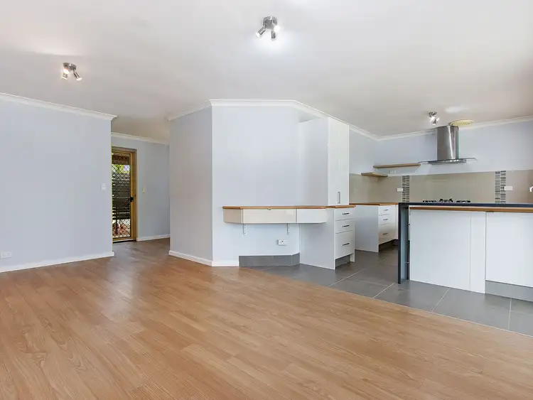 Fifth view of Homely house listing, 2 Bunda Place, Waikiki WA 6169