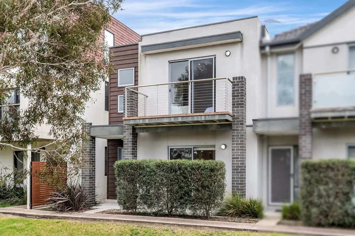 Main view of Homely house listing, 15 Alexander Circuit, Craigieburn VIC 3064