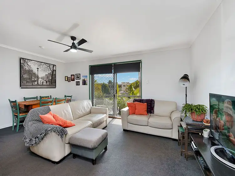 Fourth view of Homely unit listing, 2/3 Akeringa Place, Mooloolaba QLD 4557
