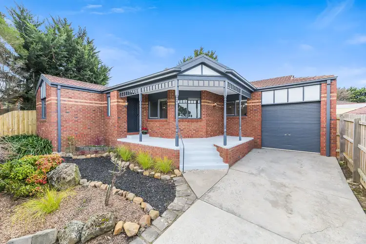 16 Kingsmere Drive, Berwick VIC 3806