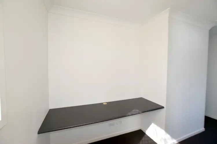 Fifth view of Homely house listing, 2/15 Keeling Court, New Auckland QLD 4680