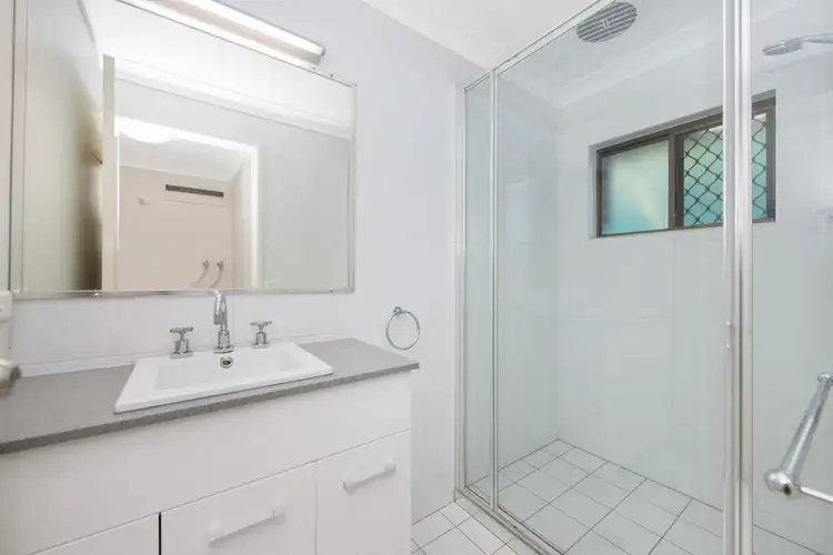Sixth view of Homely unit listing, 6/7 Oxford Street, Hyde Park QLD 4812