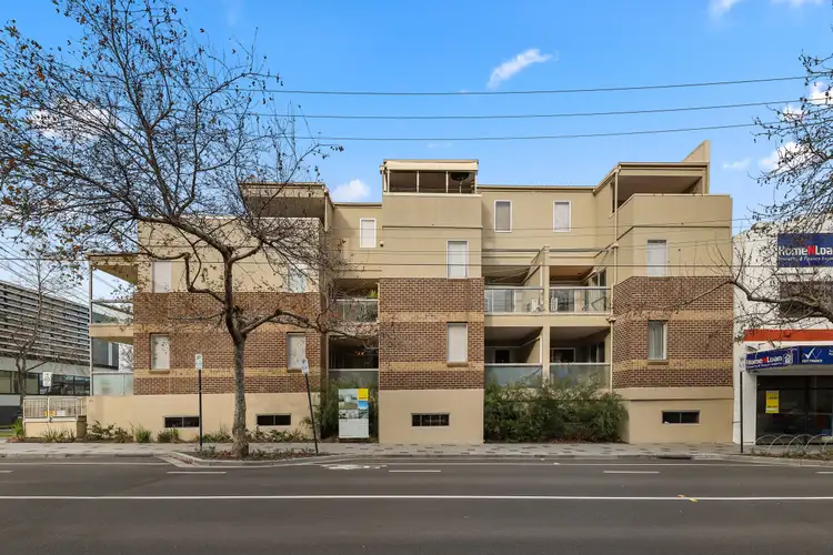 15/82 Atherton Road, Oakleigh VIC 3166
