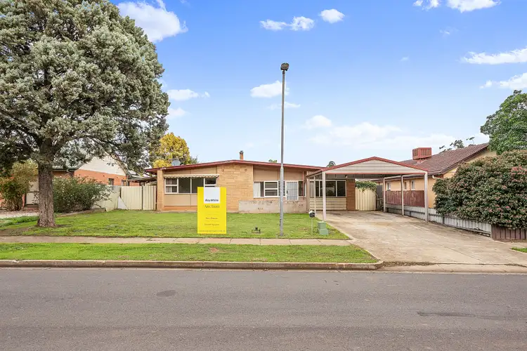 10 Lindsay Street, Elizabeth Downs SA 5113