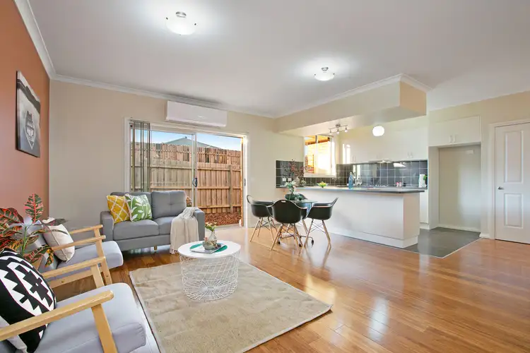 Third view of Homely unit listing, 2/104 Barry Street, Reservoir VIC 3073