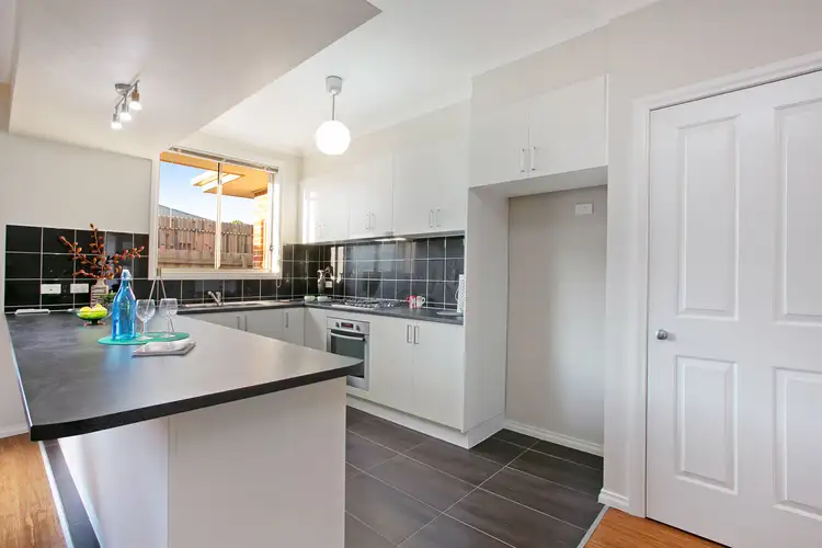 Fifth view of Homely unit listing, 2/104 Barry Street, Reservoir VIC 3073