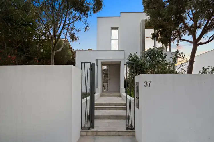 37 Cromer Road, Beaumaris VIC 3193