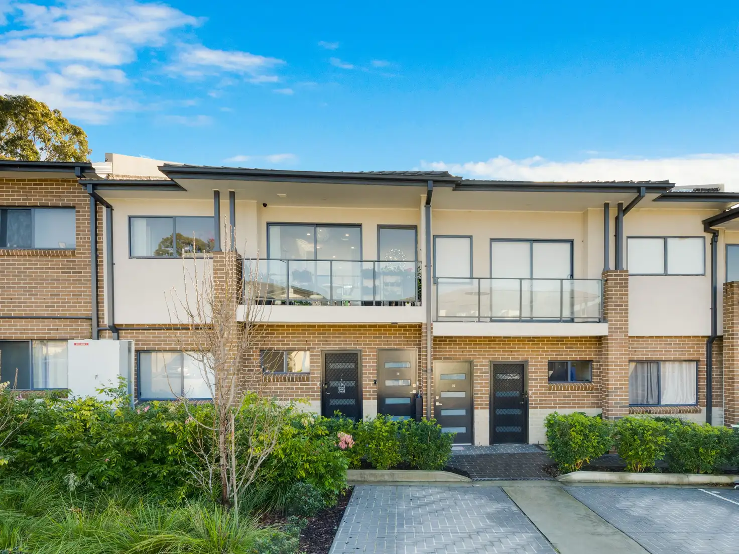 Main view of Homely unit listing, 16/26-28 Third Avenue, Macquarie Fields NSW 2564