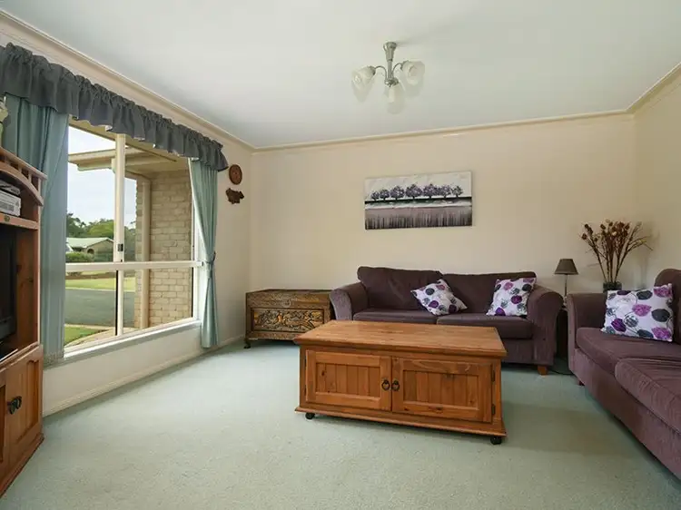 Second view of Homely house listing, 8 Granada Drive, Highfields QLD 4352