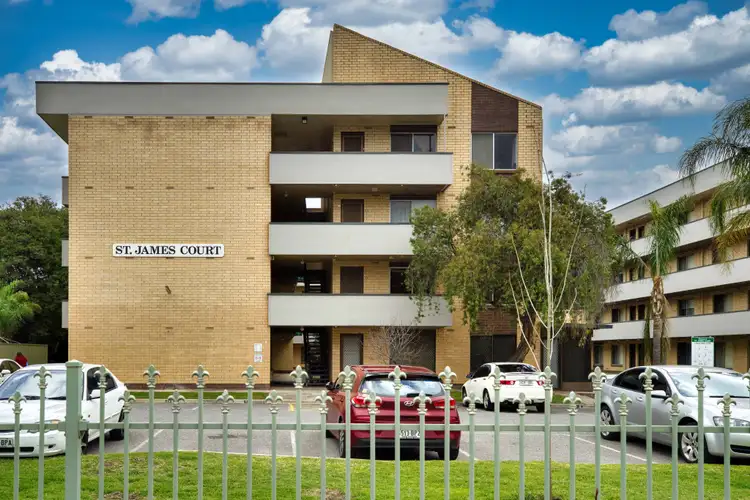 4/3 Noblet Street, Findon SA 5023