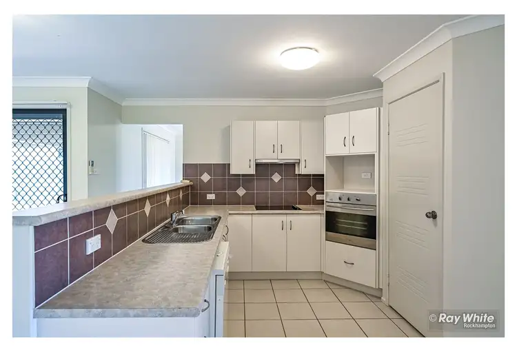 Second view of Homely house listing, 7 Gilmore Court, Gracemere QLD 4702