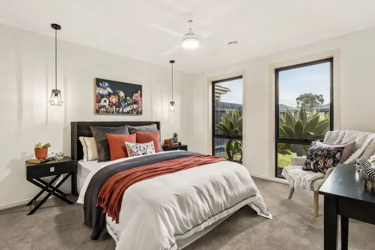 Fifth view of Homely house listing, 10 Sir Thomas Drive, Pakenham VIC 3810