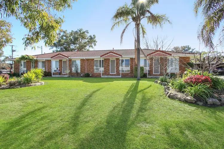 Main view of Homely block of units listing, 1-4/584 Webb Street, Lavington NSW 2641