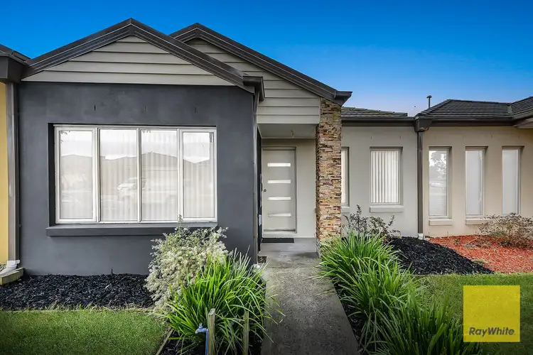 84 Sabel Drive, Cranbourne North VIC 3977