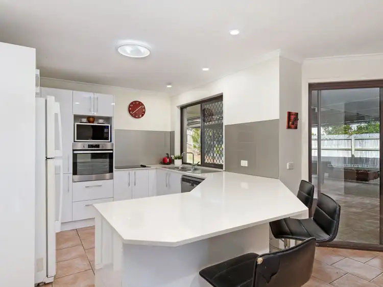 Sixth view of Homely house listing, 4 Cozens Way, Highland Park QLD 4211