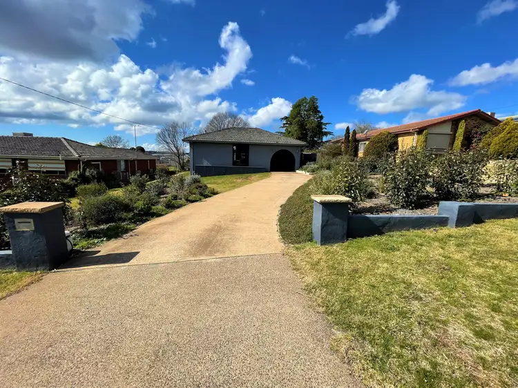 22 Cowper Street, Young NSW 2594
