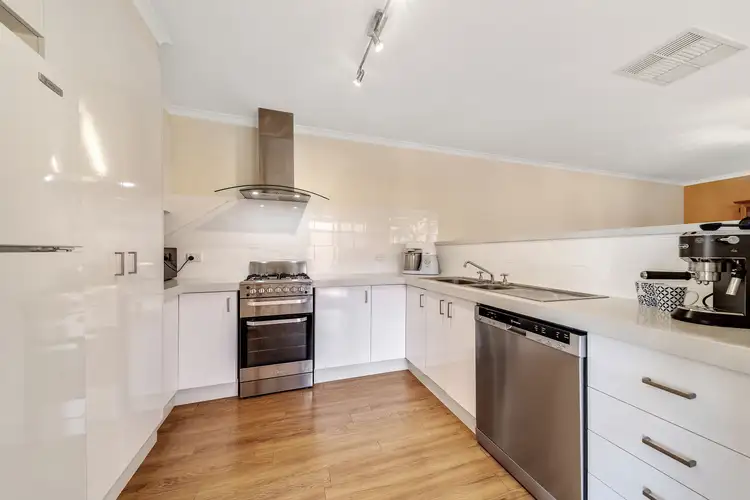 Sixth view of Homely house listing, 8 Thurgood Court, Gordon ACT 2906
