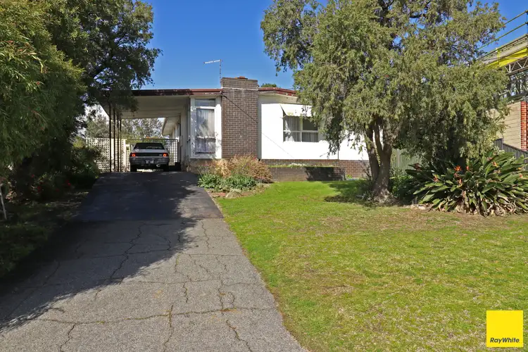 3 Garnsworthy Place, Bassendean WA 6054