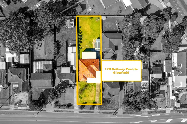 128 Railway Parade, Glenfield NSW 2167