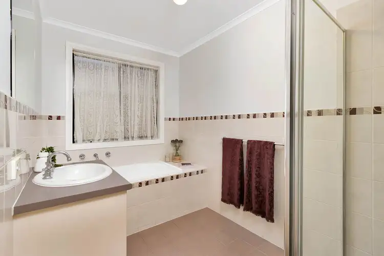 Fifth view of Homely house listing, 8 Martinwood Close, Burton SA 5110