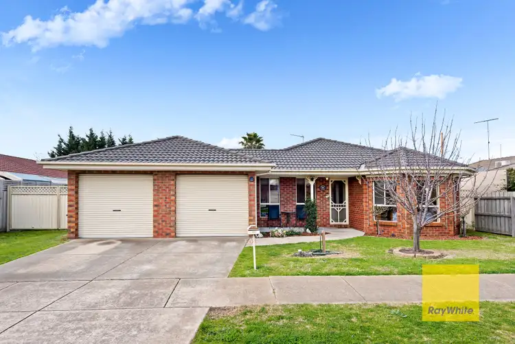 24 Waratah Place, Grovedale VIC 3216