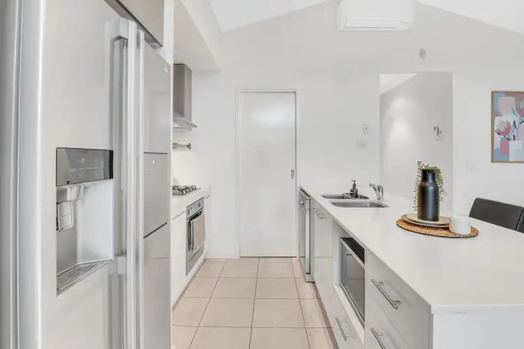 Fifth view of Homely house listing, 12 Viewrise Walk, Craigieburn VIC 3064
