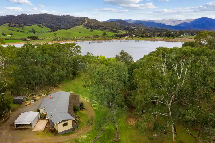 77 Willow Lake Drive, Macs Cove VIC 3723