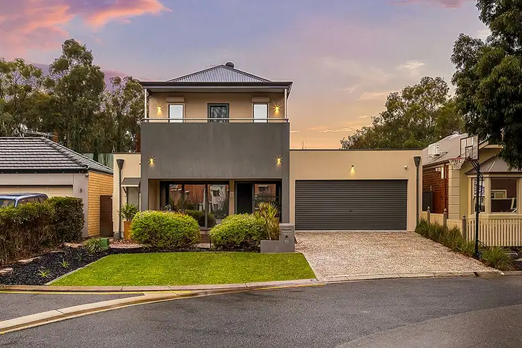 10 Creekview Drive, Mawson Lakes SA 5095