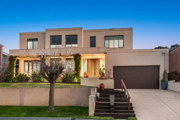 5 Valda Close, Berwick VIC 3806