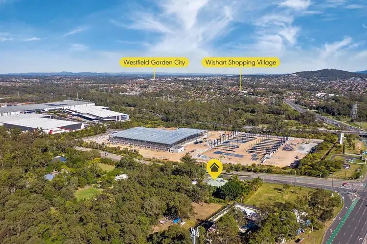 6 Gardner Road, Mackenzie QLD 4156