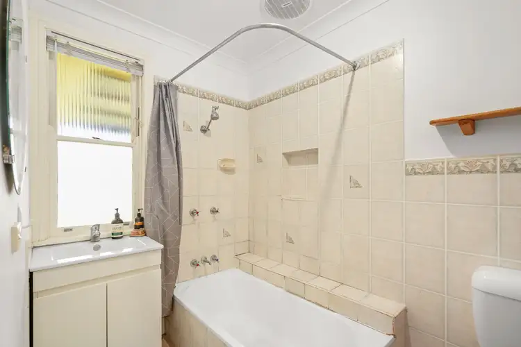 Fifth view of Homely house listing, 22 Cary Crescent, Springfield NSW 2250