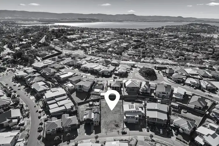 5 Rachel Avenue, Flinders NSW 2529