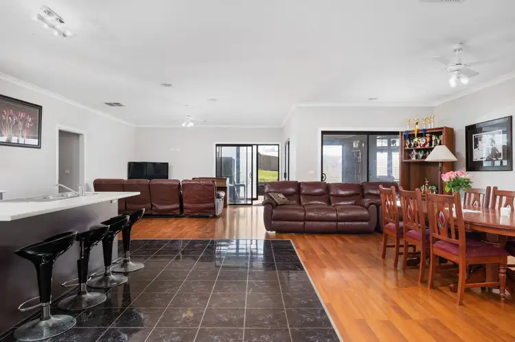 Sixth view of Homely house listing, 7 Muir Court, Romsey VIC 3434