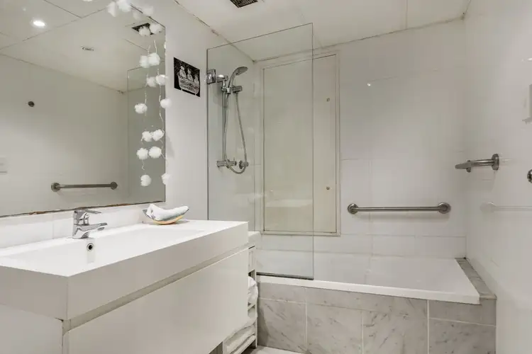Fifth view of Homely apartment listing, 401/33 Bayswater Road, Potts Point NSW 2011