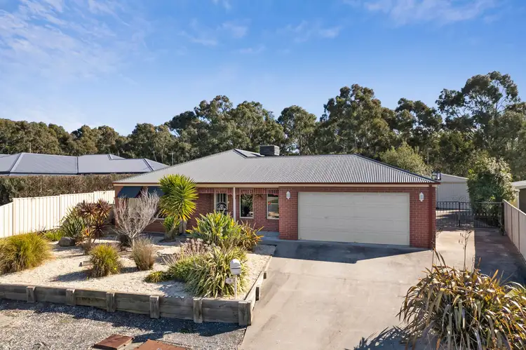 11 Kims Close, Ararat VIC 3377
