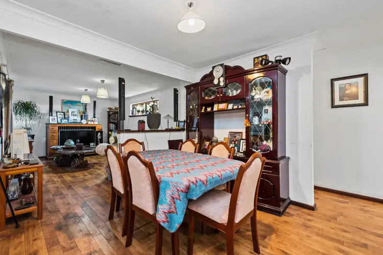 Sixth view of Homely house listing, 1 Angus Court, Duncraig WA 6023