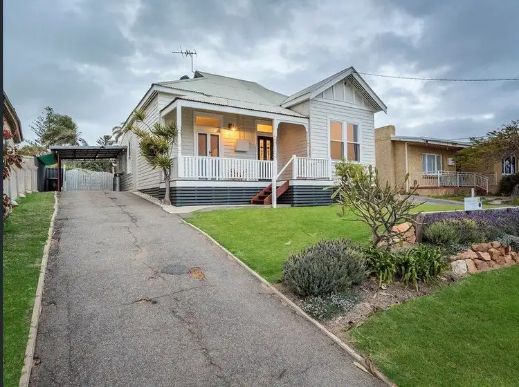 111 Gregory Street, Beachlands WA 6530