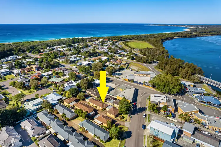 Main view of Homely villa listing, 7/10-12 Lake Street, Budgewoi NSW 2262