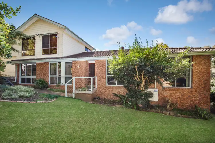 113 Blaxland Drive, Illawong NSW 2234