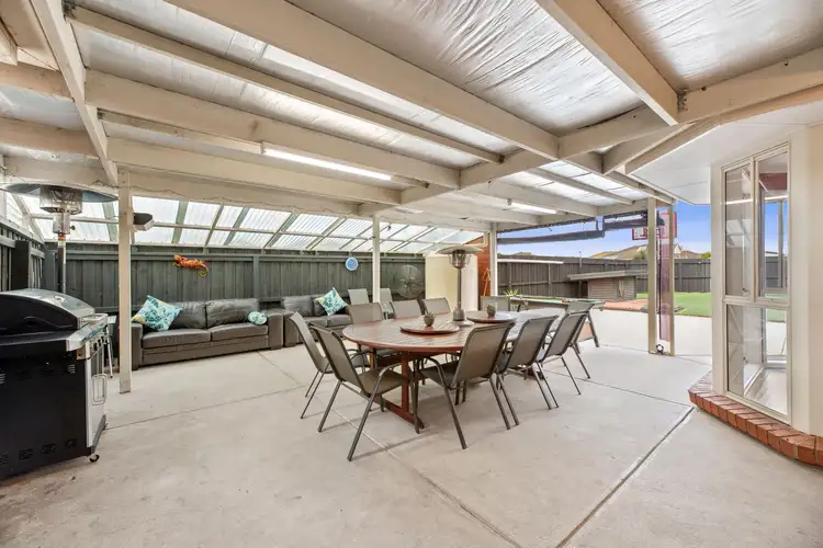 21 Canterbury Road East, Lara VIC 3212