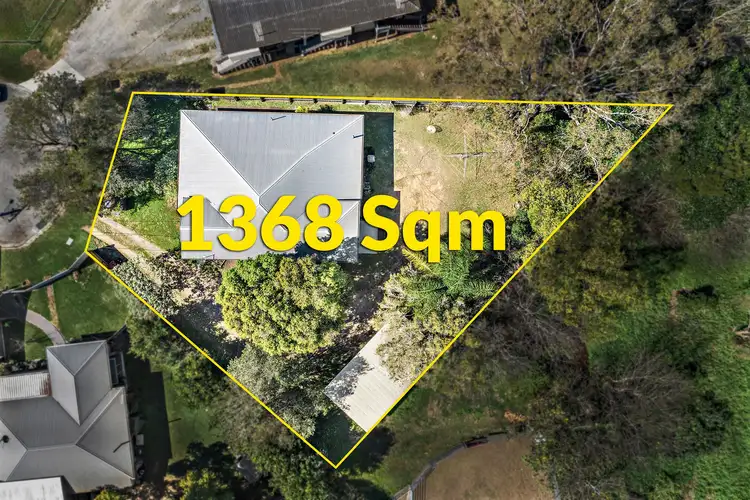 17 Woodford Street, Holland Park West QLD 4121