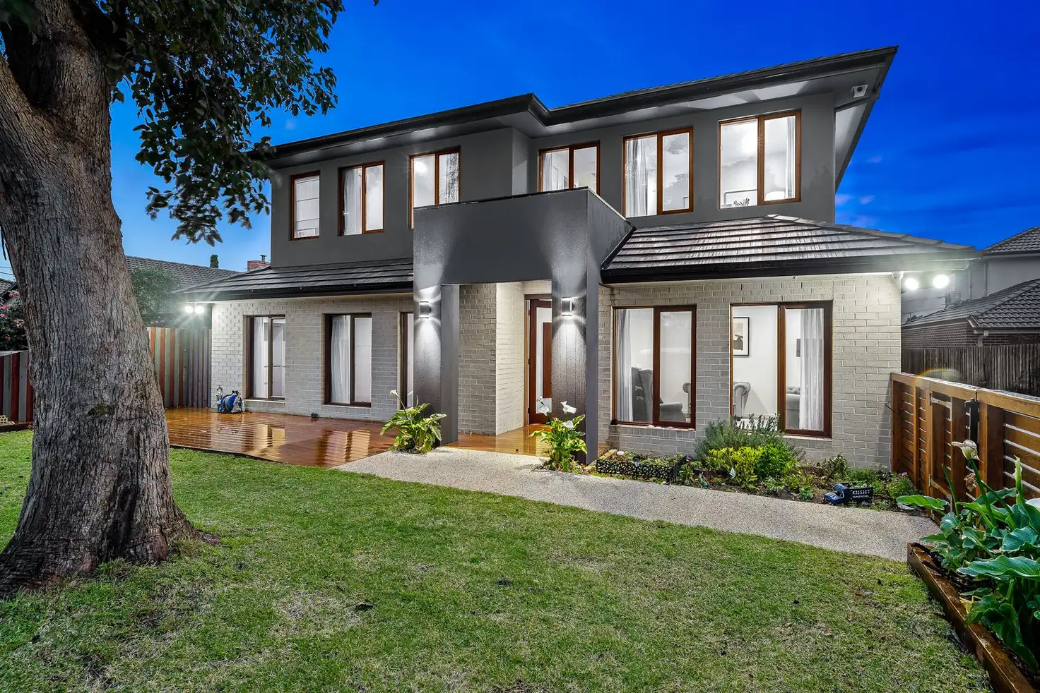 Main view of Homely townhouse listing, 1/32 Bennett Avenue, Mount Waverley VIC 3149