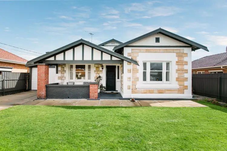 2 Fortrose Avenue, Seaton SA 5023